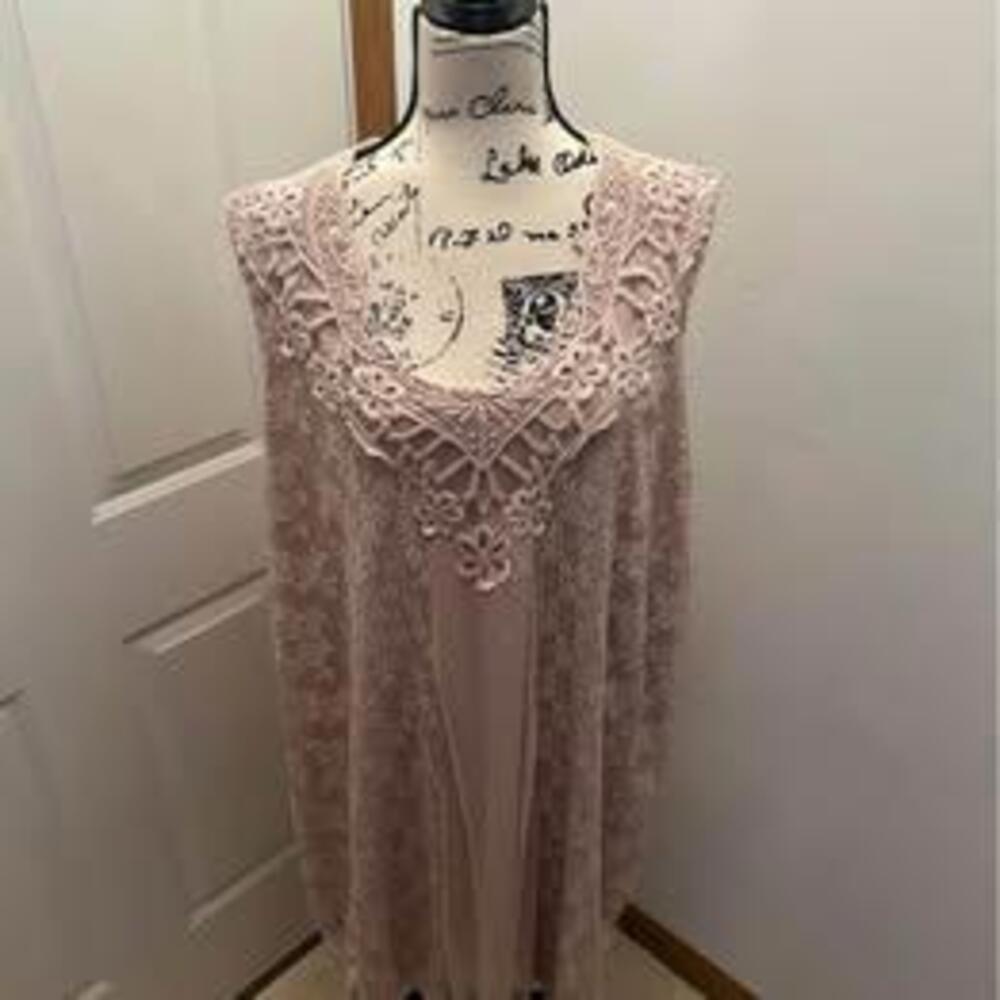Lacey light dusty rose  color, summer dress/sz26-28